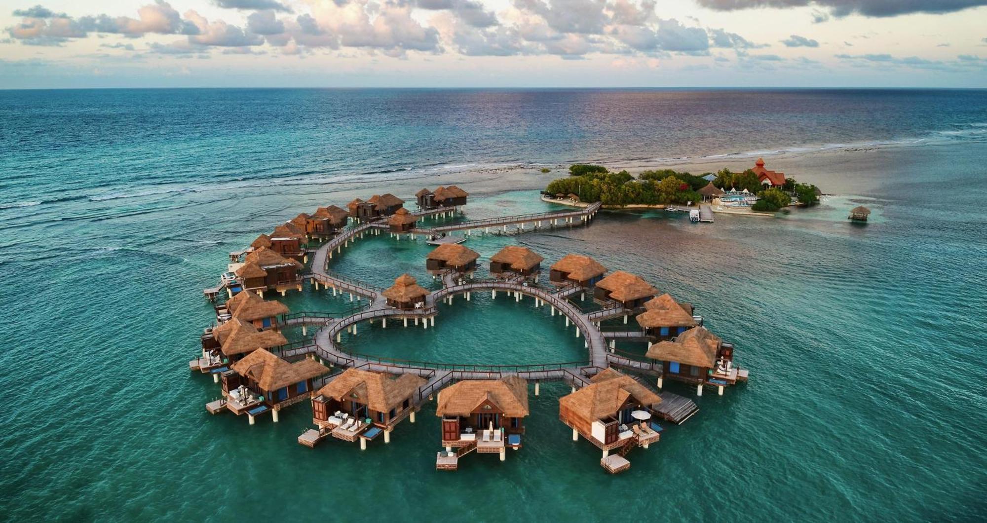Sandals Royal Caribbean All Inclusive Resort & Private Island - Couples Only Montego Bay Exterior photo